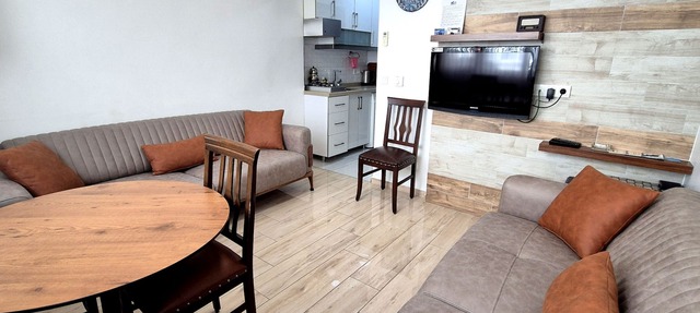 Explore Istanbul Cihangir Flat near Public Transit in İstanbul