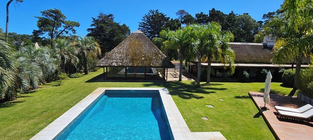 Extraordinary chalet in the gourmet area of Punta del Este in Punta del Este