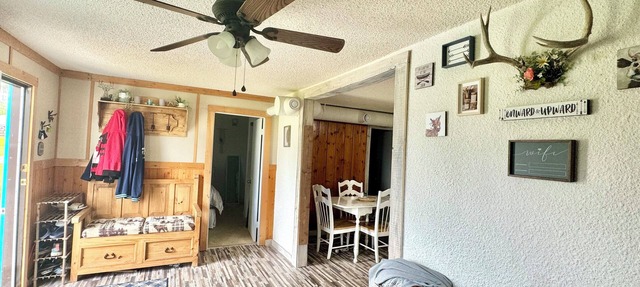 Family friendly cabin in the heart of Alberta beach in Alberta Beach