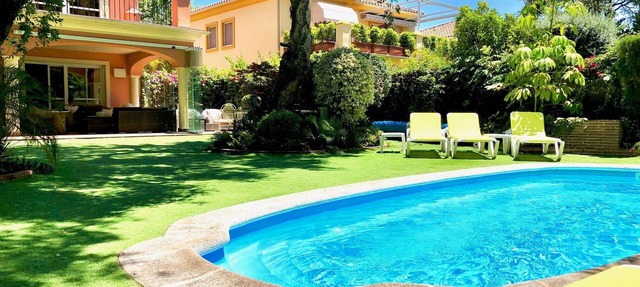 Golfers & Beach Villa with heated pool in Marbella