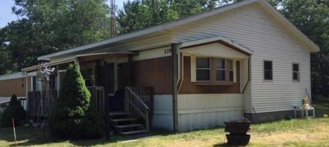 Great for big group! House on 10 acres! in Irons