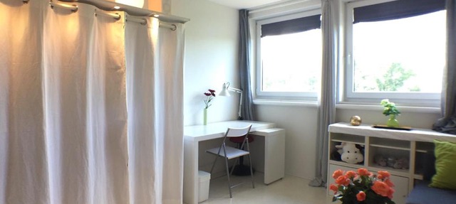 Großes helles Zimmer + eigenes Bad in Hamburg