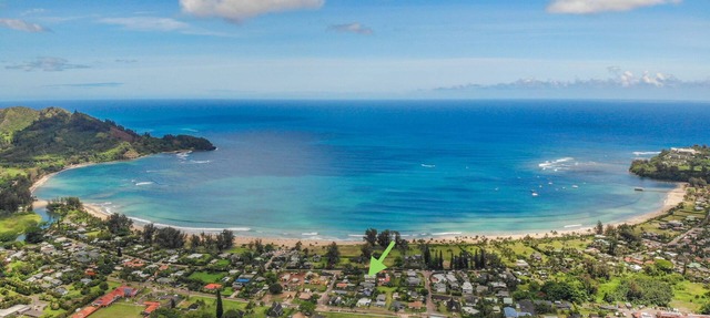 Hale Ka Mahina, walk to Hanalei Bay & town. TVNC-1115 in Hanalei