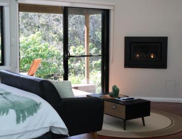 Hideaway Falls - Evergreen Cottage in Mapleton