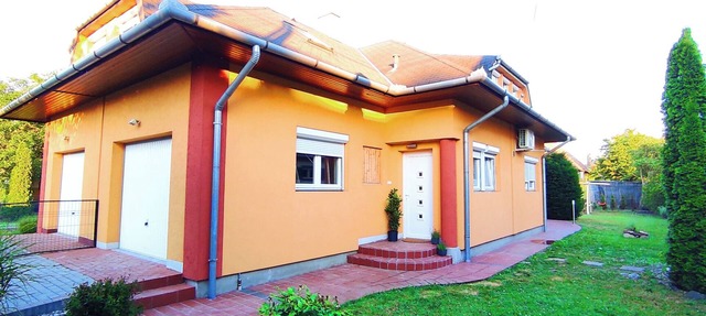 Holiday home family friendly with air conditioning in Balatonfenyves