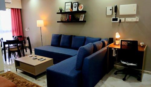 Lakefront Lounge-Luxe 1bhk condo with 2queen beds-2baths in Mumbai