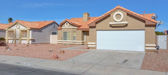 Las Vegas Cozy Relaxing Home 5-10 mins from Strip in Henderson
