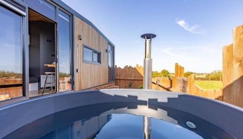 Les Tiny du Pré Mathy - Logements insolites avec Jacuzzi à Profondeville in Profondeville