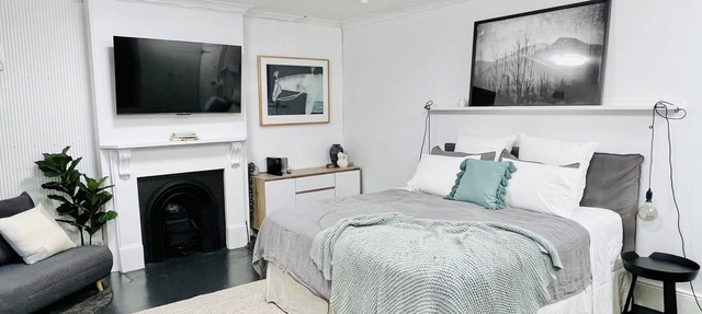 Live like a local in the heart of Surry Hills in Surry Hills