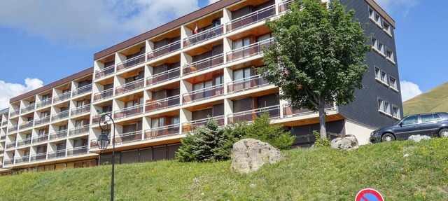 Lovely apartment for 6 guests with WIFI, TV and balcony in La Toussuire