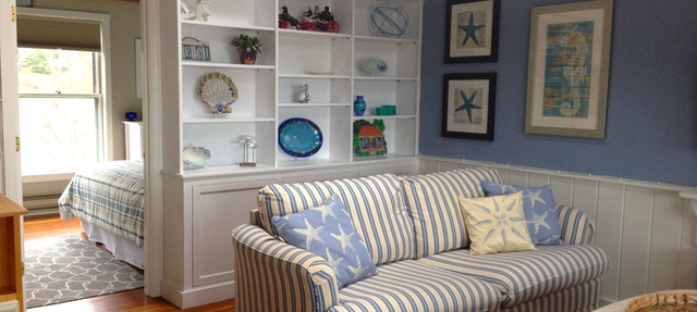 Luxury Accommodations in Quiet Seaside Village in Gloucester