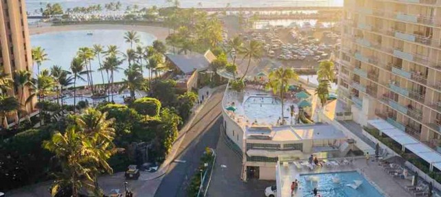 MERMAID'S COVE WITH BREATHTAKING OCEAN VIEWS AT ILIKAI HOTEL in Honolulu