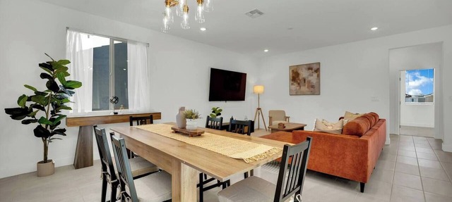 Modern 1B1.5B｜Near Strip｜Patio Kitchen｜Fiber WiFi in Las Vegas