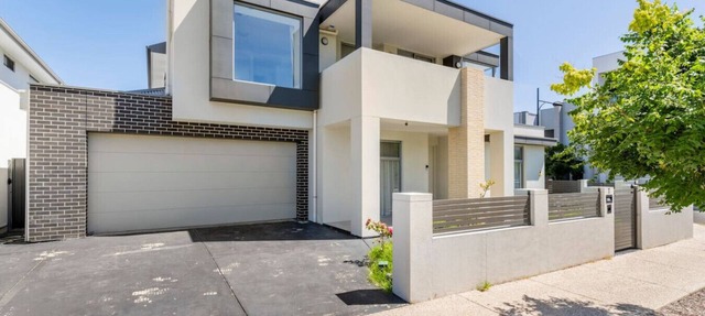 Modern Mansion in Lightsview | By Host Solutions in Lightsview