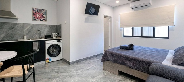 Modern Studio Retreat in Exclusive Northcrest in Berrimah