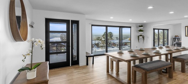 New Home & Luxury Finishes + Breathtaking Views! Huge Open Concept - Sleeps 8 in Salt Lake City