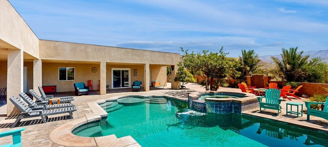 Painted Hills desert retreat with 5-acre compound with saltwater pool & spa in Desert Hot Springs