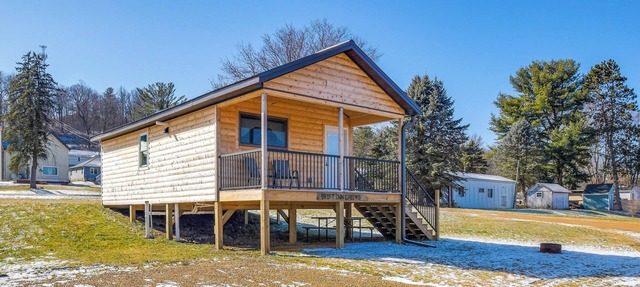 Pecatonica River Cabin ~ 9 Mi to Yellowstone Lake in Blanchardville