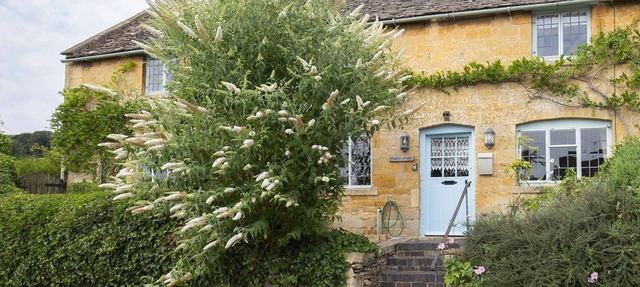 Pilgrim Cottage - sleeps 8 guests in 4 bedrooms in Bourton-on-the-Hill