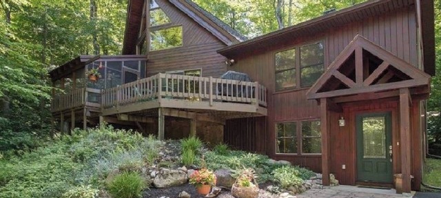 Play all day then come home to a modern camp to relax & rejuvinate in Cranberry Lake