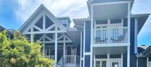Relax or Explore! Northern Escape Cottage Condo - Country Club! in Oro
