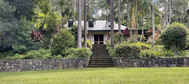 Relaxing country retreat. Great for families and large groups. in Booroobin