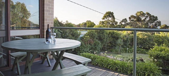 ROANJOKA - DROMANA. in Dromana