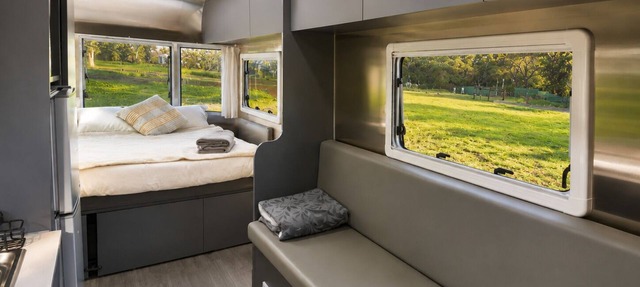 Romantic Caravan Glamping Retreat in Rawson, Gippsland in Rawson
