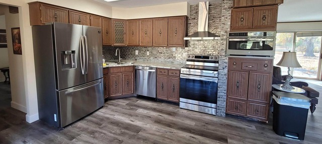 Rustic Spacious Villas, Forest Settings w/ Lake view- Free Access on Golf Course in Murphysboro