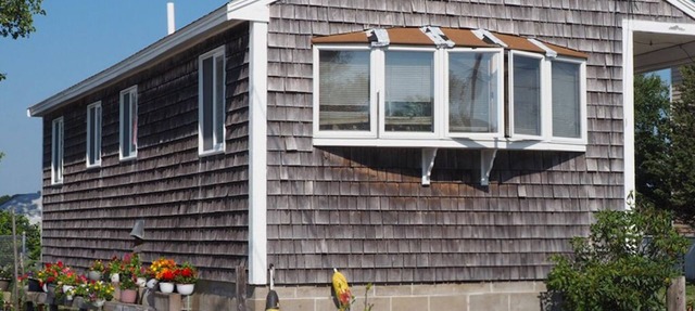 Sandy Toes Salisbury Beach Cottage in Salisbury