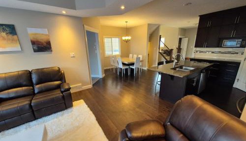 Sean Comfy Home in Edmonton