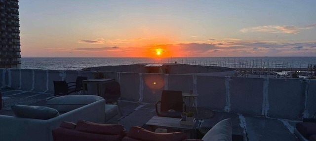 Spacious 2-Bedroom Condo with Rooftop, Steps from Gordon Beach in Tel Aviv in Tel Aviv-Yafo