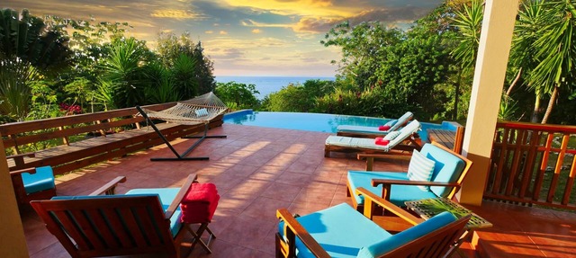 Spacious Beachside Villa on 4 Private Acres in Politilly Bight