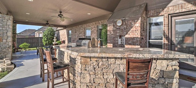 Spacious Broken Arrow Retreat Yard and Grill! in Broken Arrow