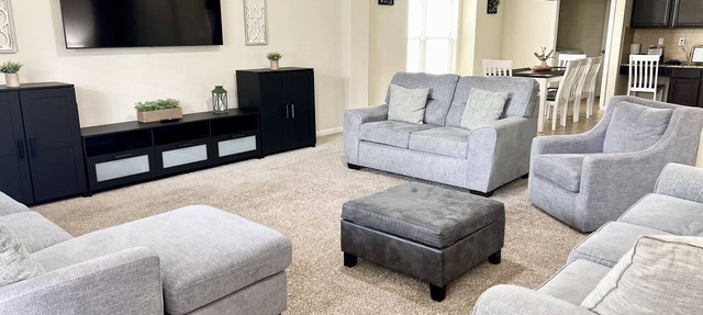 Spacious Oasis 5BR/4BA Lackland AFB BMT Riverwalk! in San Antonio