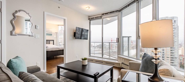 Spacious Two Bedroom/Two Bathroom Condo in Central Downtown Vancouver in Vancouver