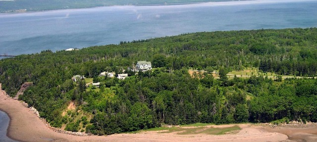 Still Point Lodge in Deep Brook