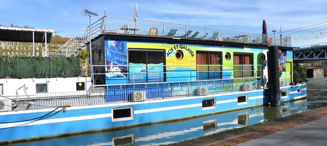 Studio barge, LA TIMONERIE, unusual, center LYON, calm, pleasant VIEUX LYON in Lyon