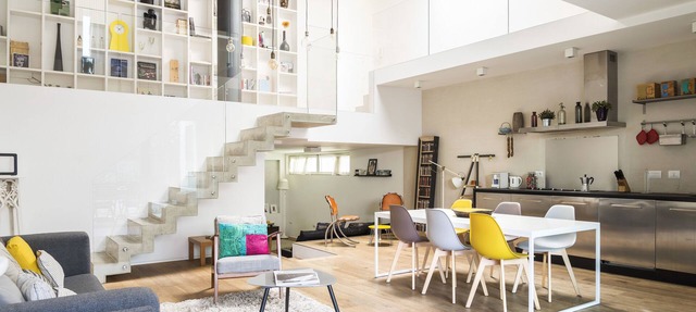 STYLISH CENTRAL LOFT WITH GARDEN: 3 BDR, 8 GUESTS in Milano