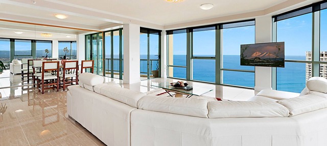 Surfer Paradise Luxury Apartment Ocean Front Panorama in Surfers Paradise