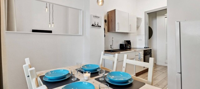 Sweet Central Tiny Apartment for 4 People in Berlin