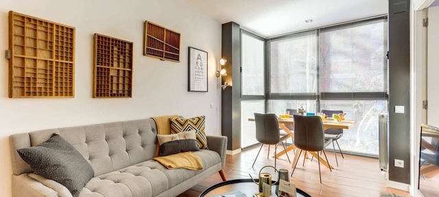 Sweett | Raul - Two Bedroom Apartment, Sleeps 4 in Barcelona