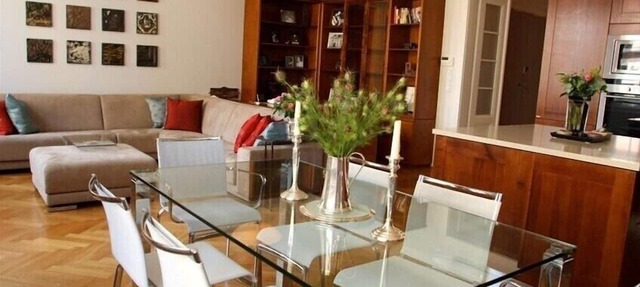 Tasteful Designer Luxury in Heart of Old Town. 5 star, spacious, quiet, perfect! in Prague 1