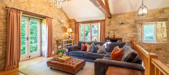 The Mill - a cottage that sleeps 6 guests in 3 bedrooms in Blockley