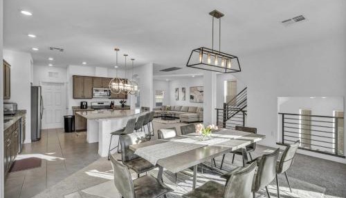 The Modern Gem - Sparkling New Villa in Las Vegas