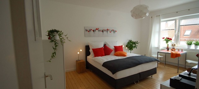Top location in the heart of Hanover! Chic, quiet guest apartment for up to 2 people in Hannover
