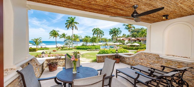 Upscale Two-Bedroom Condo in Playa Flamingo with Beautiful Oceanfront Views in Playa Flamingo