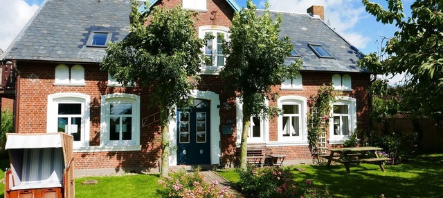 Vacation Rental/Apartment for 4 Guests, 120 m², in Oldsum (105492) in Oldsum