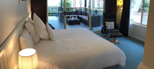 Valley View Luxury Retreat in Vacy