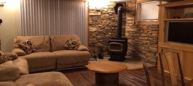 Very Private Cottage on 15 Acres with Pond & Beach Perfect for Swimming in Honeywood